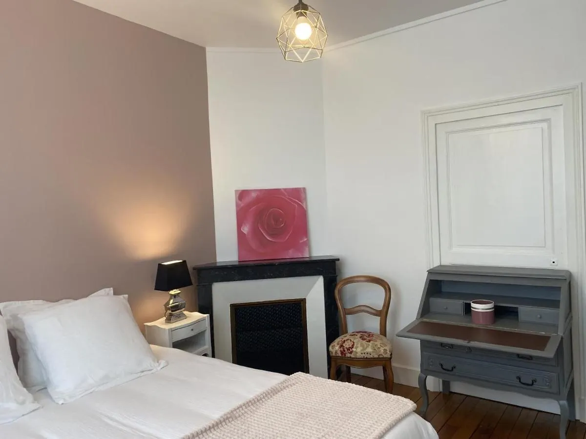 펜션 Maison Renovee Avec Jardin Clos, Proche Du Centre Historique, Ideale Pour Famille Ou Teletravail - Fr-1-489-439 물랭 프랑스